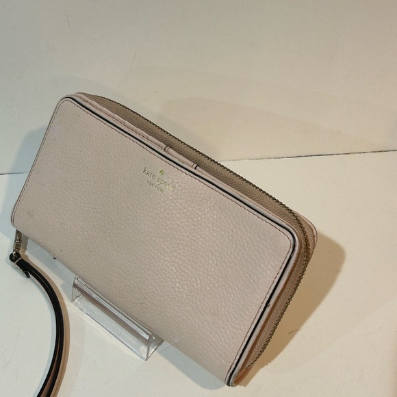 Kate Spade Blush Wristlet zip around wallet large clutch - Picture 2 of 6